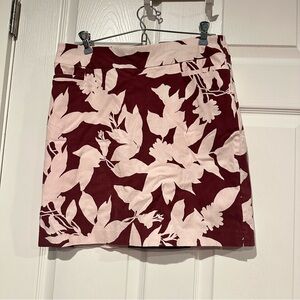 Chicos Floral Patterned Skort - Maroon and Light Pink size 0.5 Women’s size 6